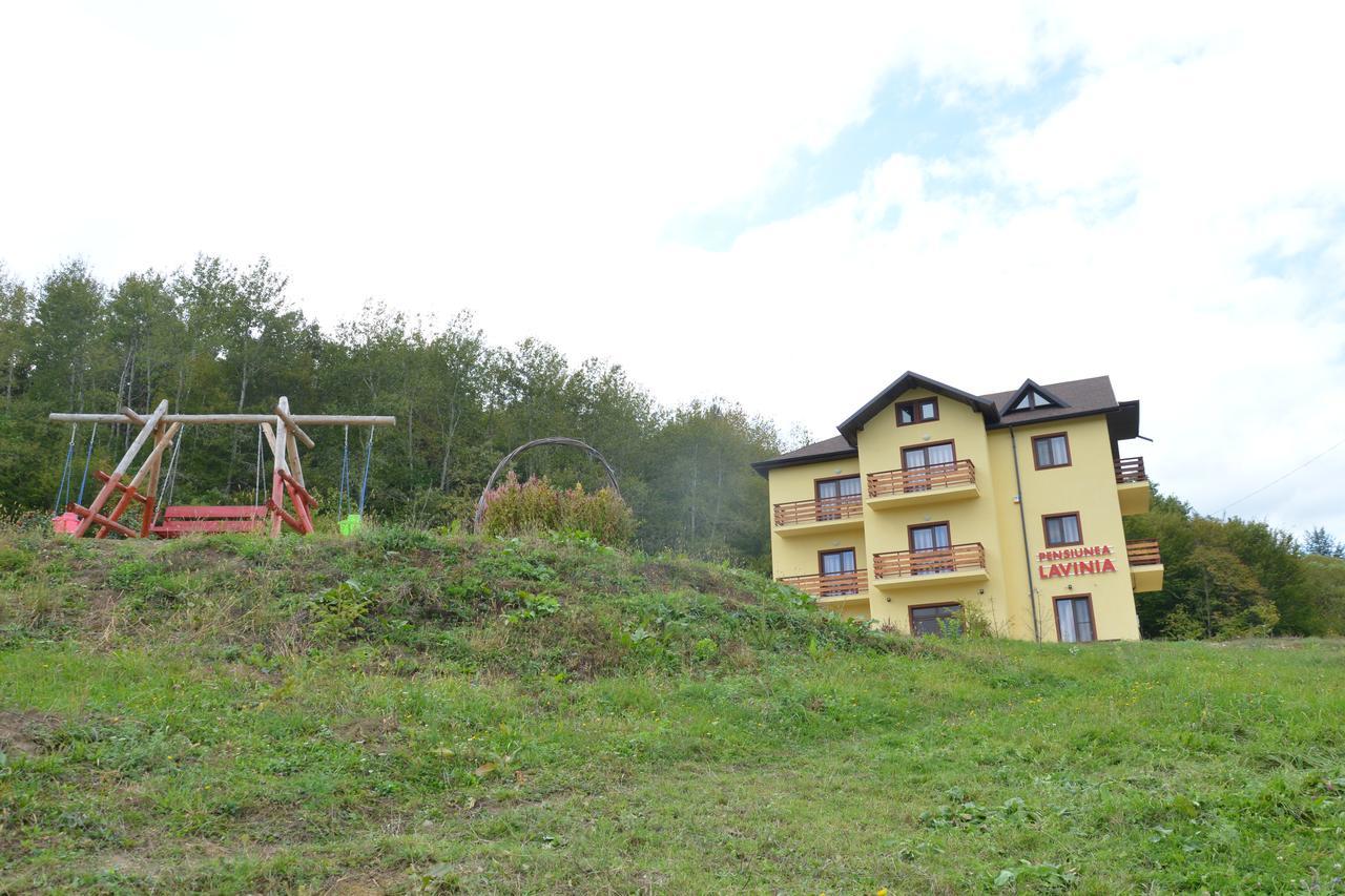 Pensiunea Lavinia Calvini Esterno foto